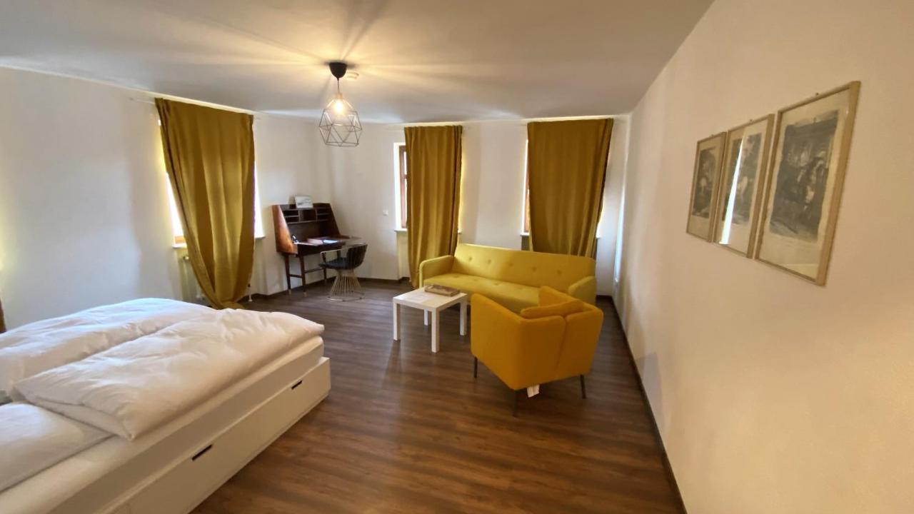 Hotel Sonne Wassertrüdingen Exteriör bild