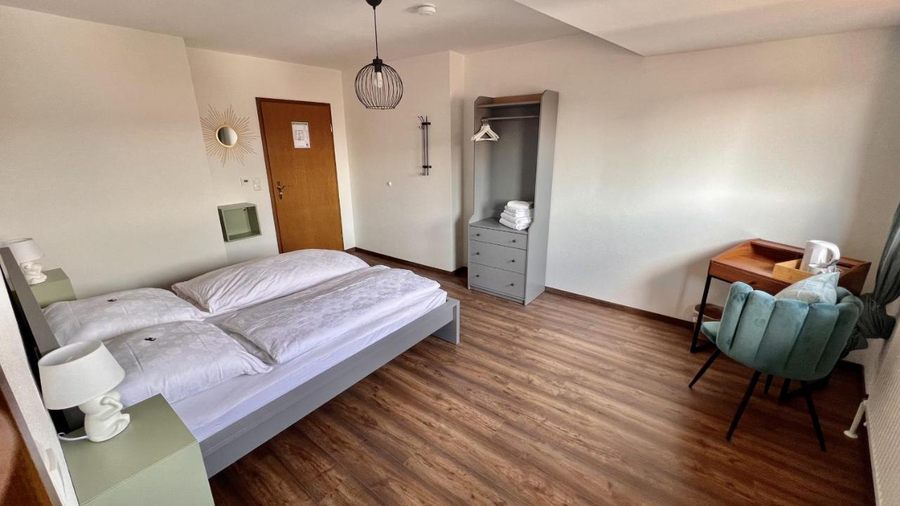 Hotel Sonne Wassertrüdingen Exteriör bild